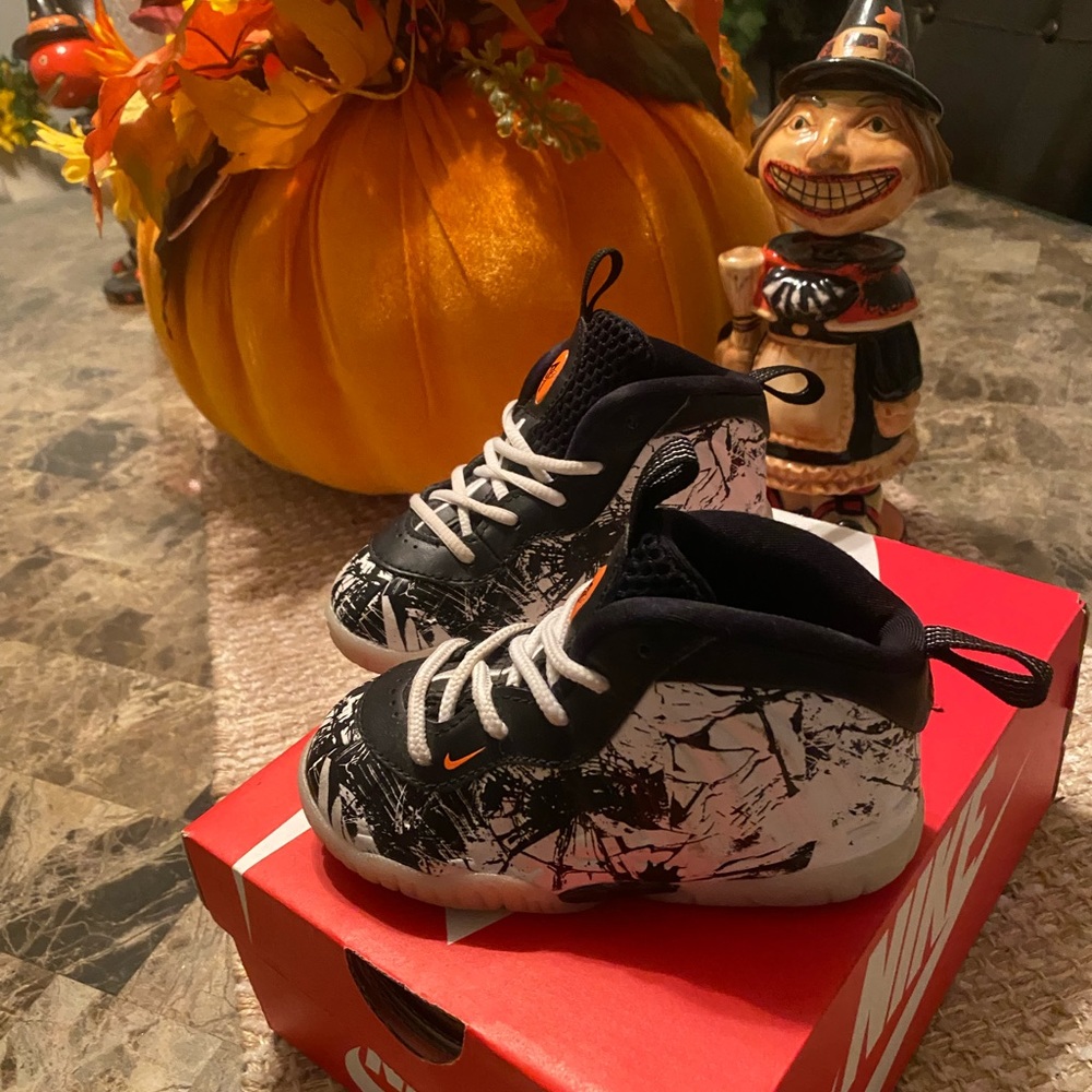 Nike Foamposites toddler size 7c